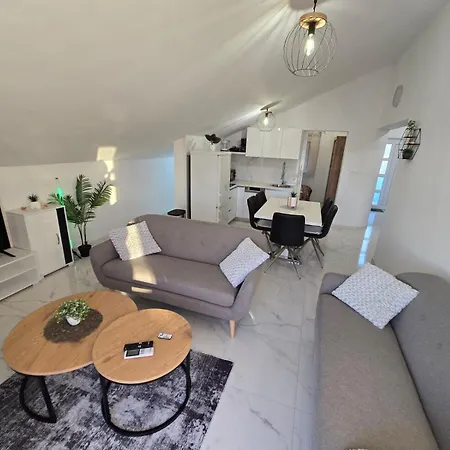 Apartment 6m 50m To The
