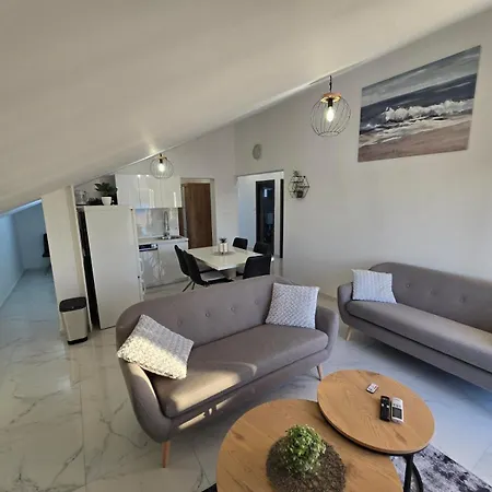 Apartment 6m 50m To The Barbat na Rabu